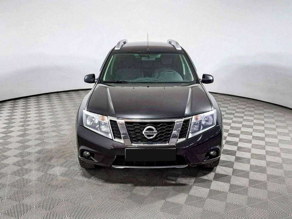 Купить Nissan Terrano с пробегом. Фото: #1