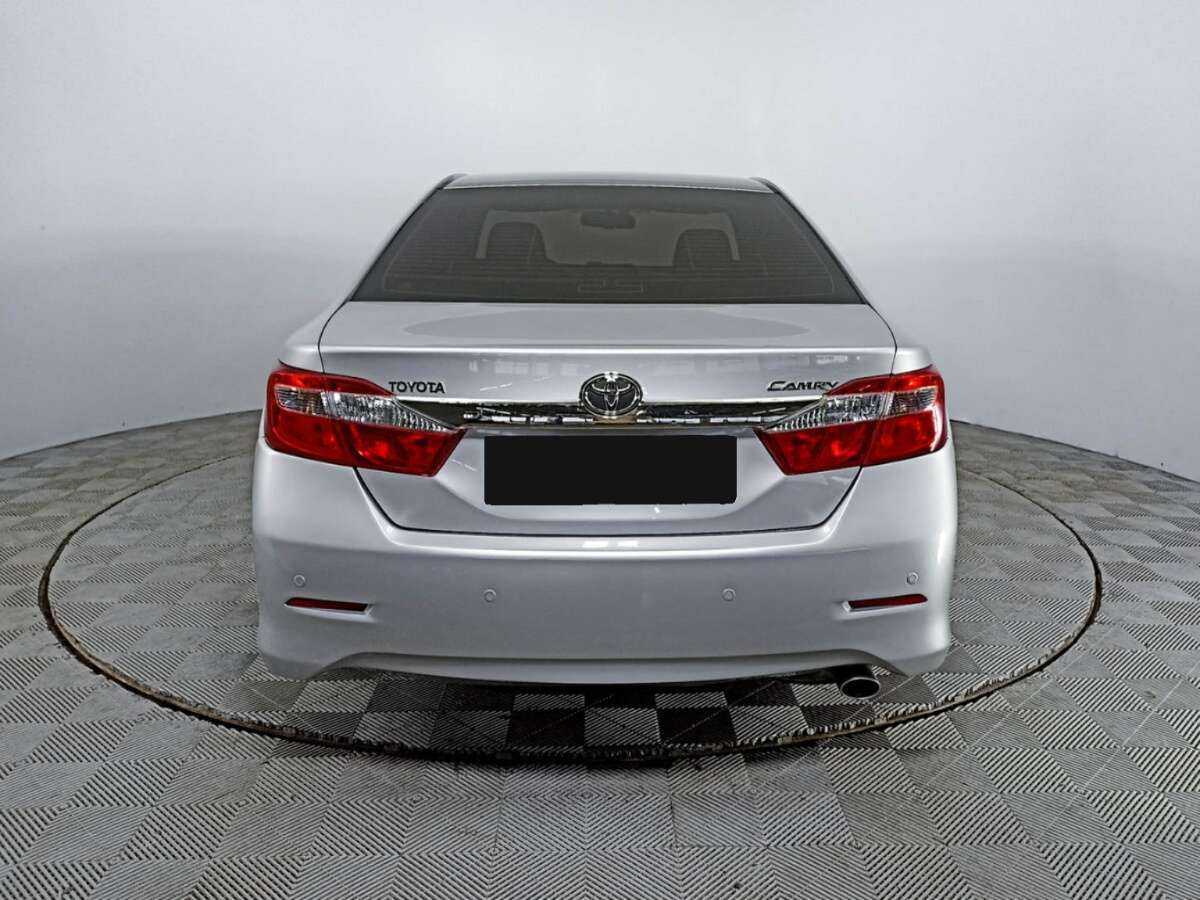 Купить Toyota Camry с пробегом. Фото: #5