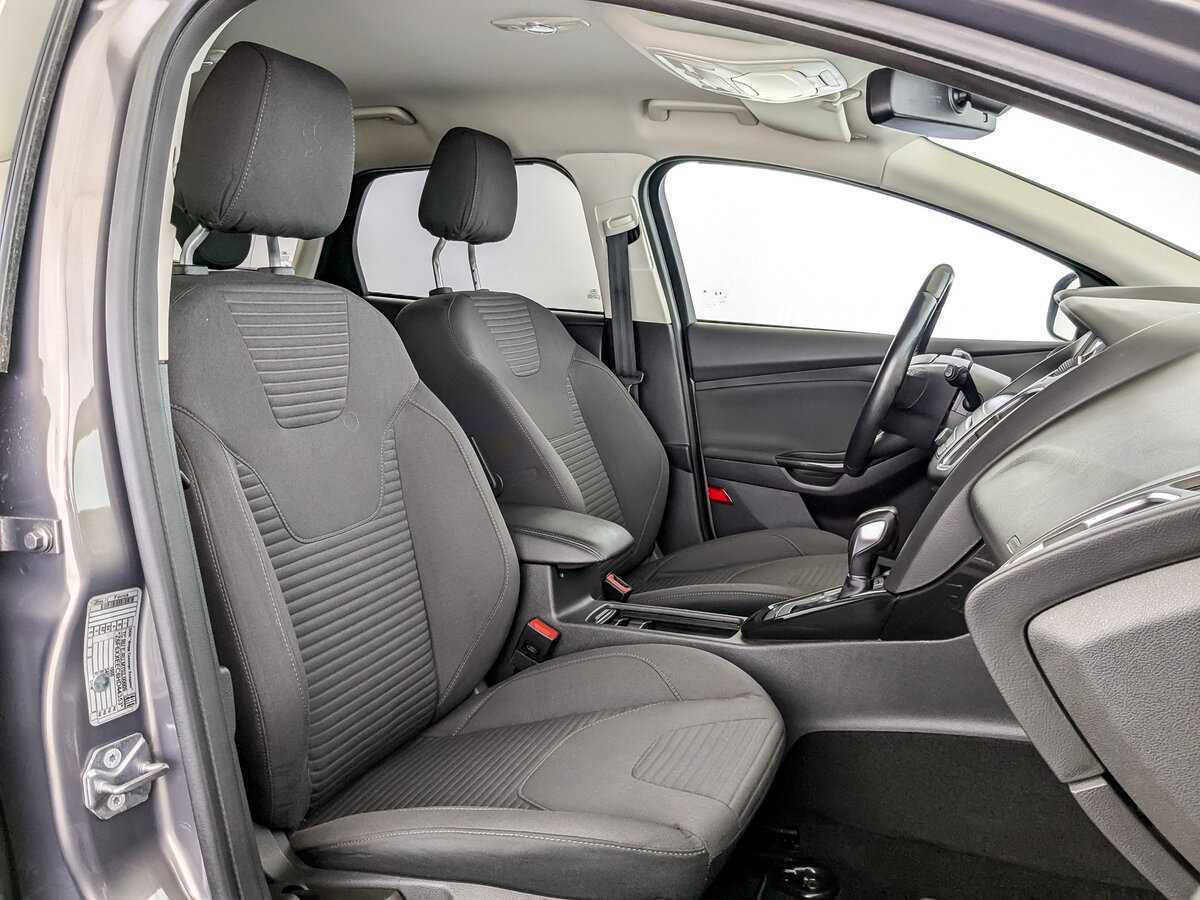 Купить Ford Focus с пробегом. Фото: #18