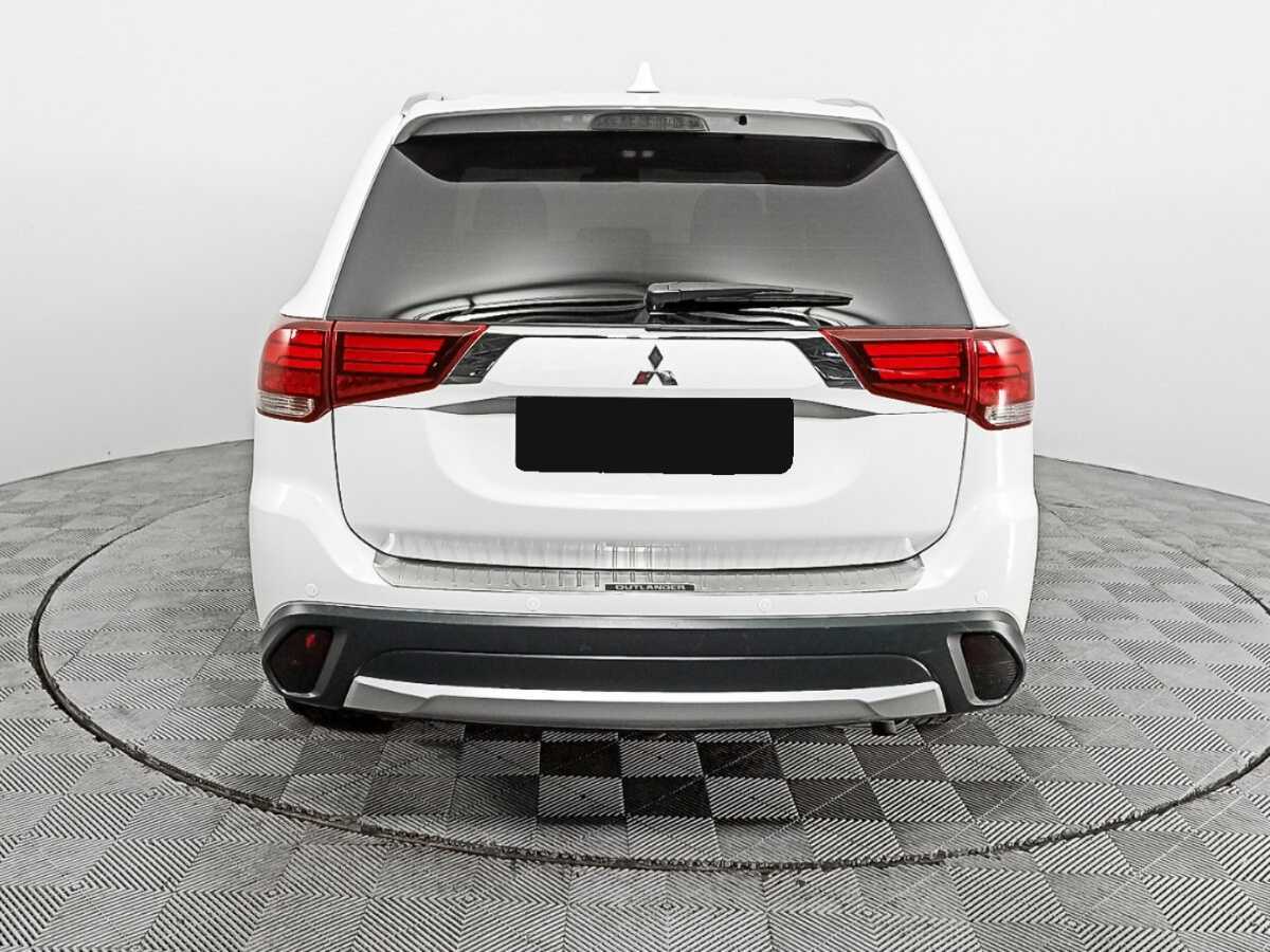 Купить Mitsubishi Outlander с пробегом. Фото: #5
