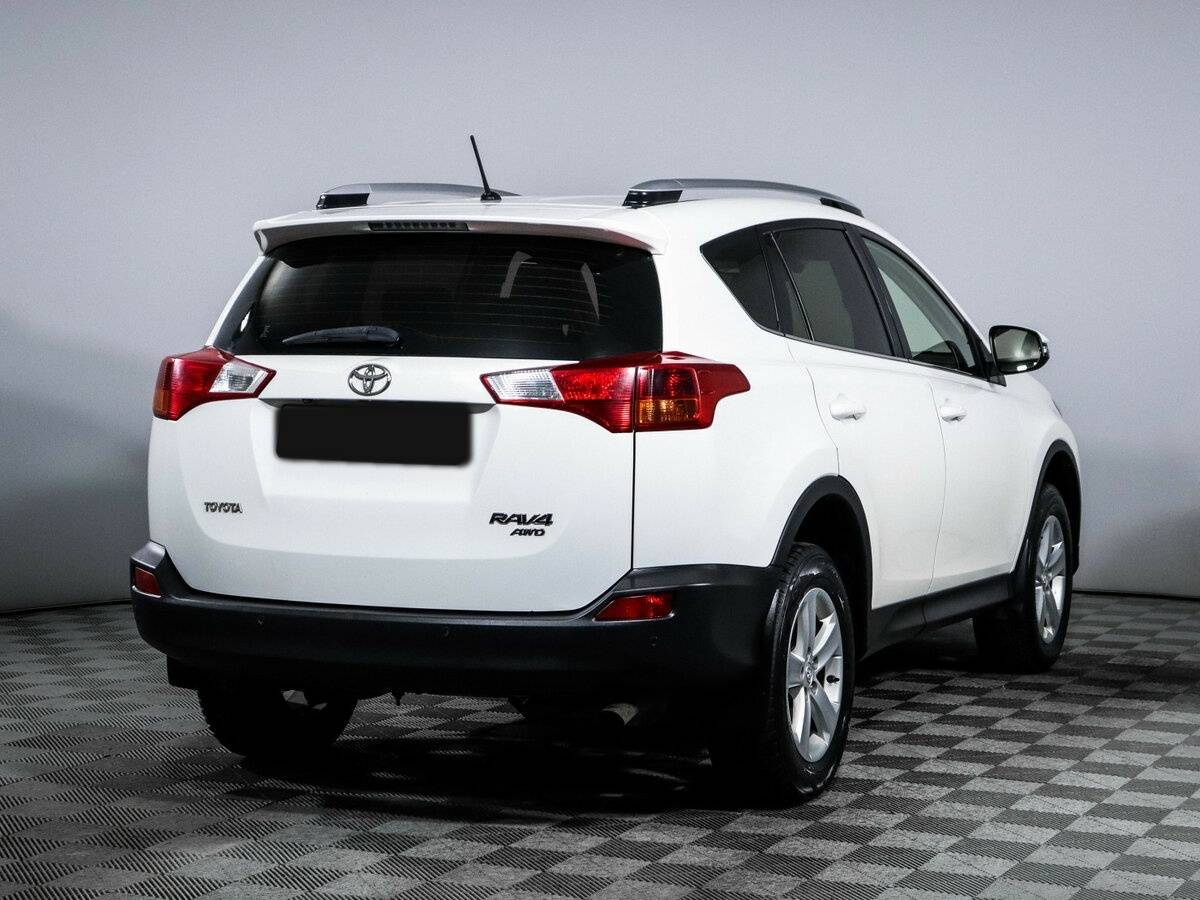 Купить Toyota RAV4 с пробегом. Фото: #4