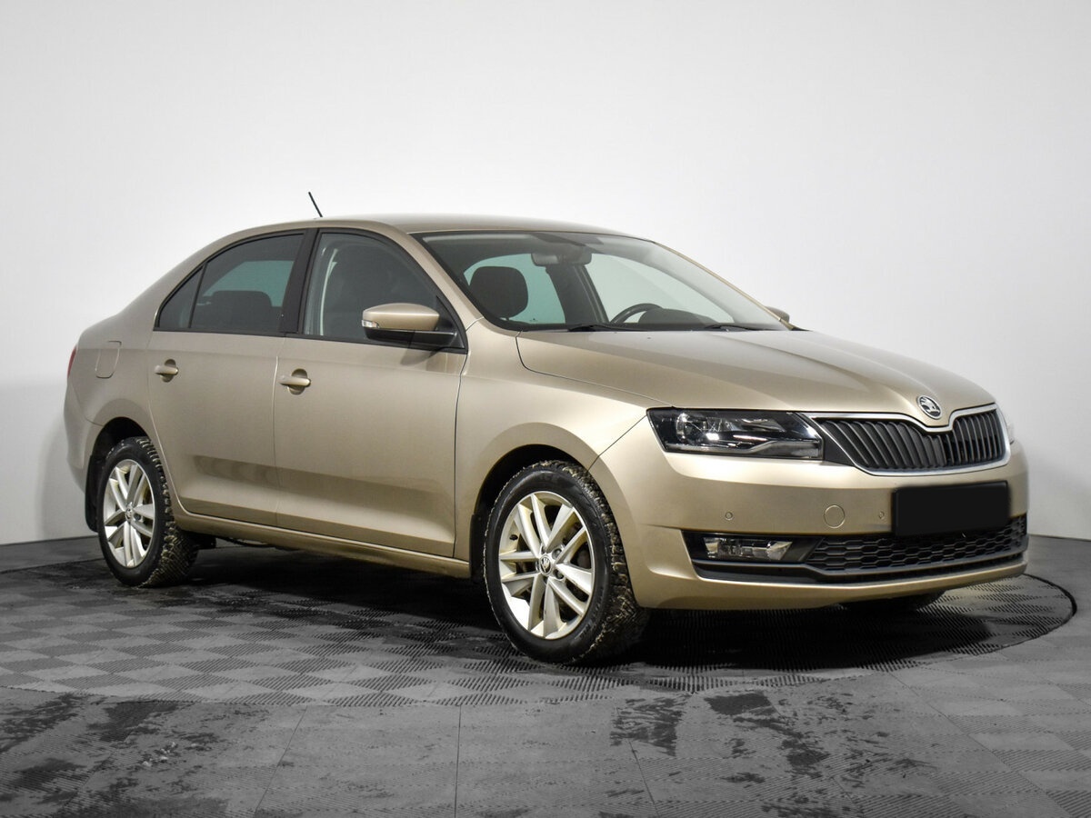 Купить Skoda Rapid с пробегом. Фото: #2