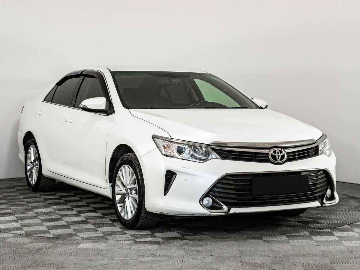 Купить Toyota Camry с пробегом. Фото: #2