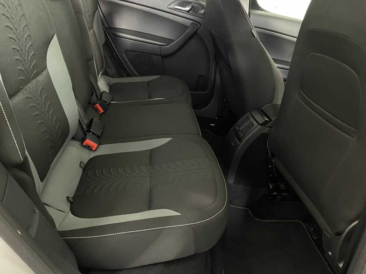 Купить Skoda Yeti с пробегом. Фото: #15