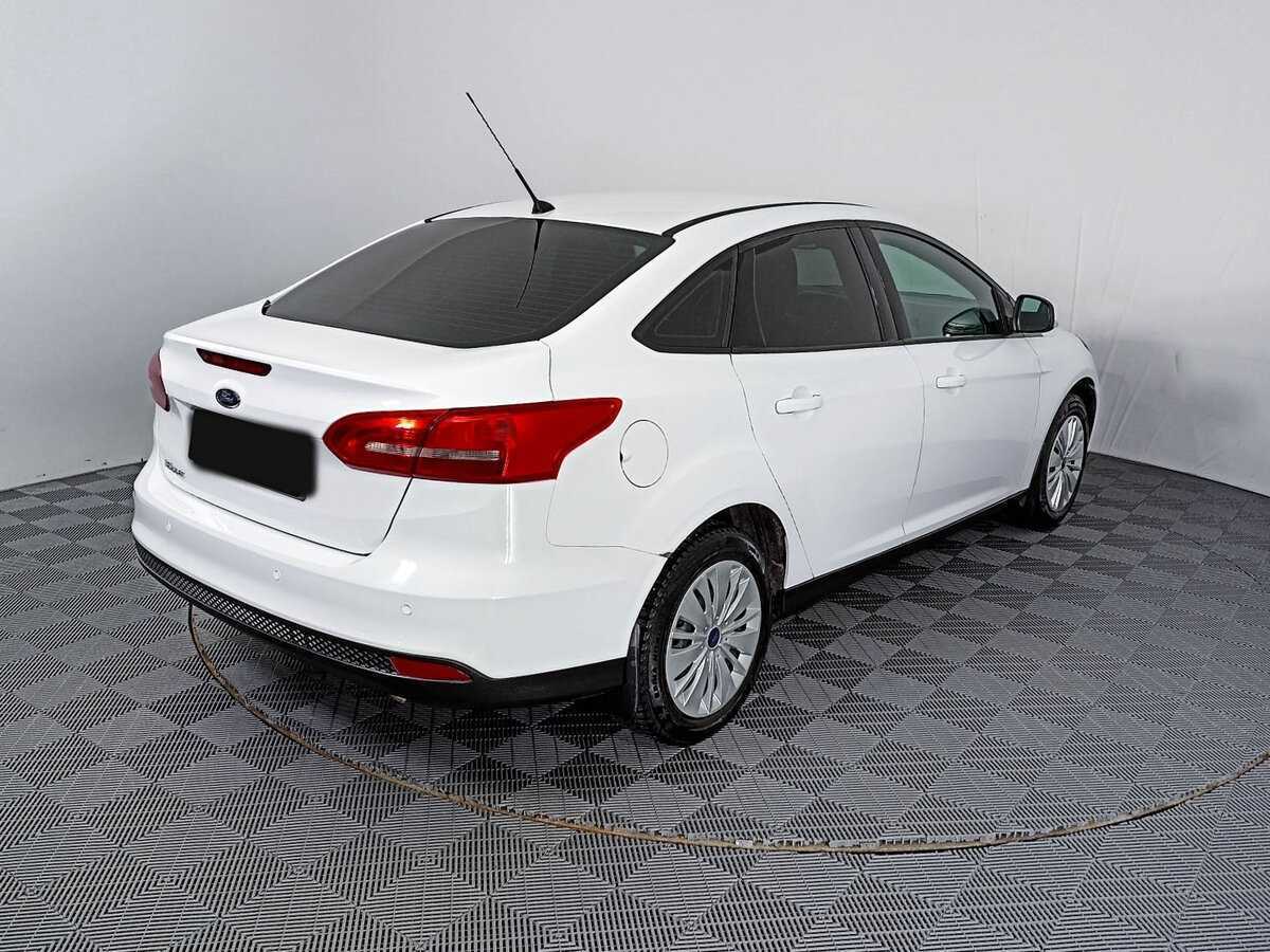 Купить Ford Focus с пробегом. Фото: #4