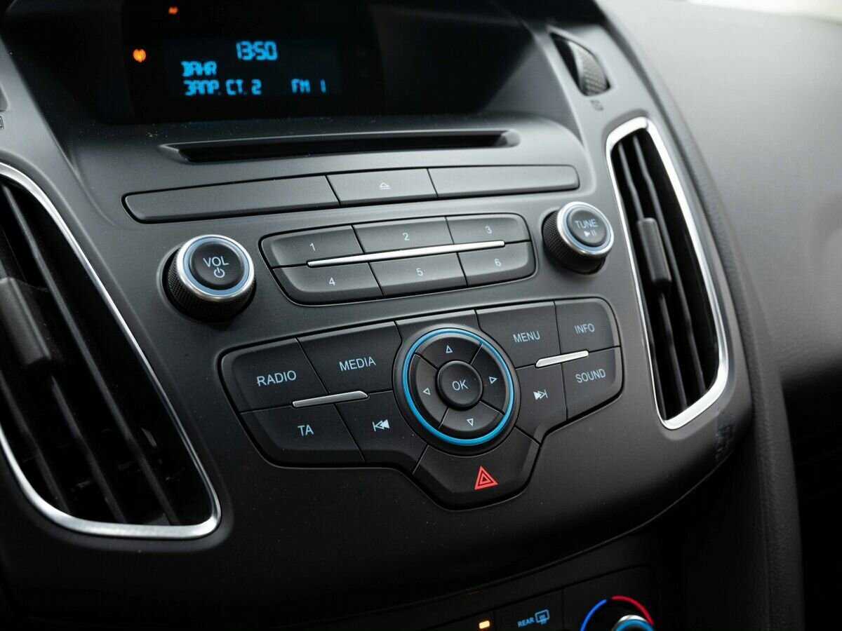 Купить Ford Focus с пробегом. Фото: #19