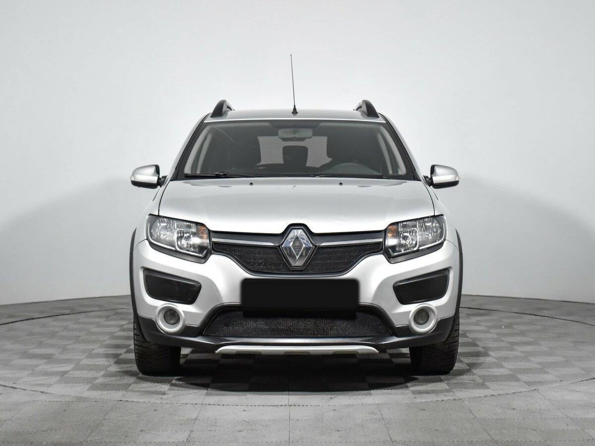 Купить Renault Sandero с пробегом. Фото: #1