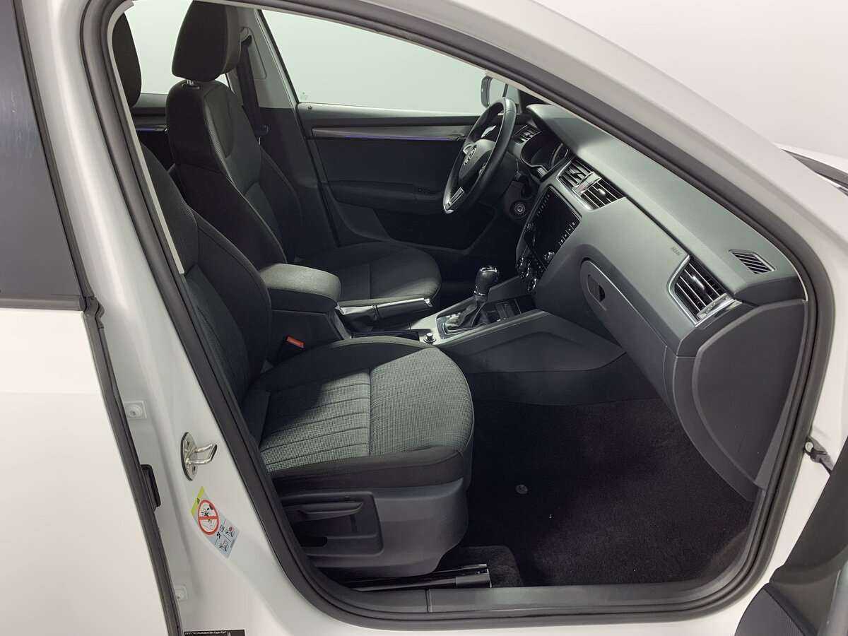 Купить Skoda Octavia с пробегом. Фото: #19