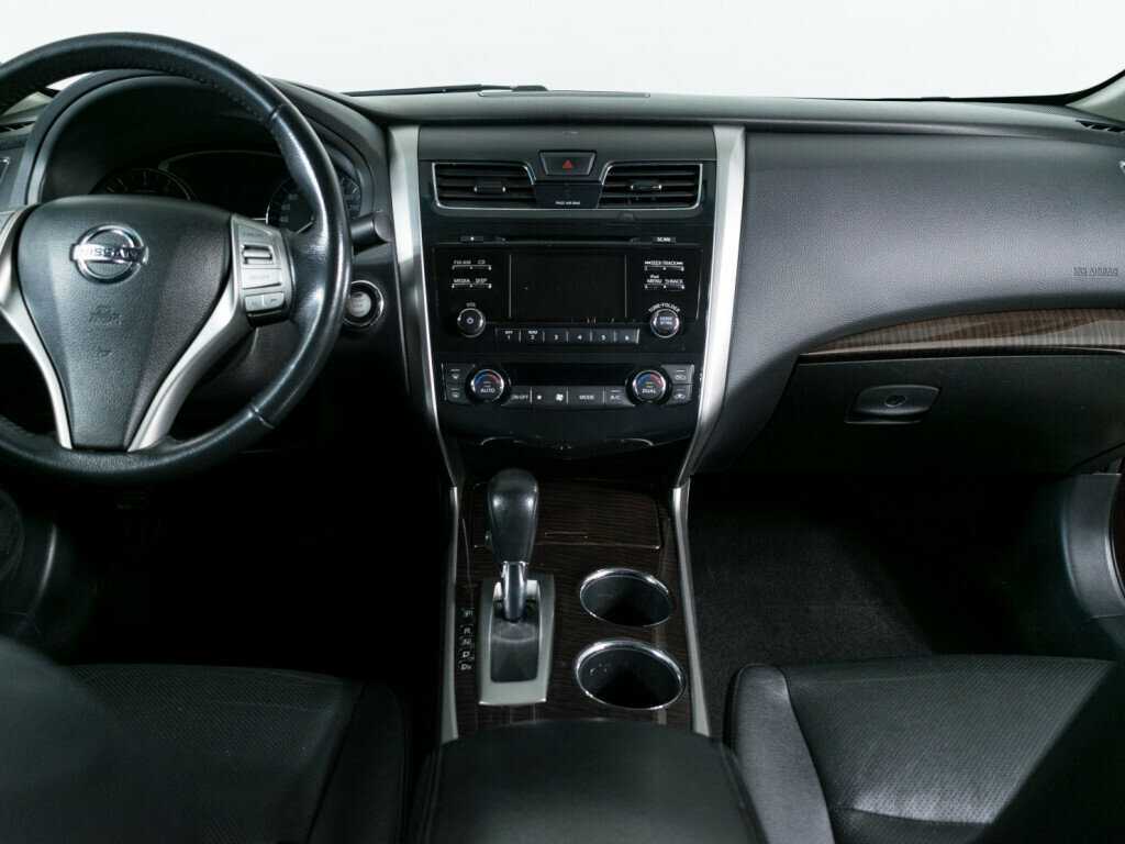 Купить Nissan Teana с пробегом. Фото: #8