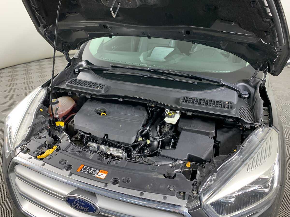 Купить Ford Kuga с пробегом. Фото: #10