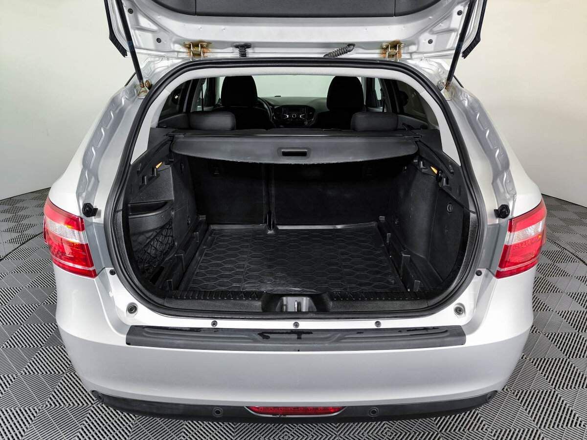 Купить Lada (ВАЗ) Vesta с пробегом. Фото: #9