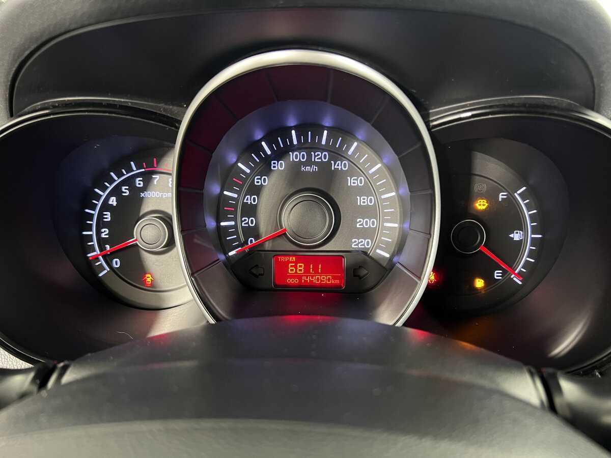 Купить Kia Rio с пробегом. Фото: #10