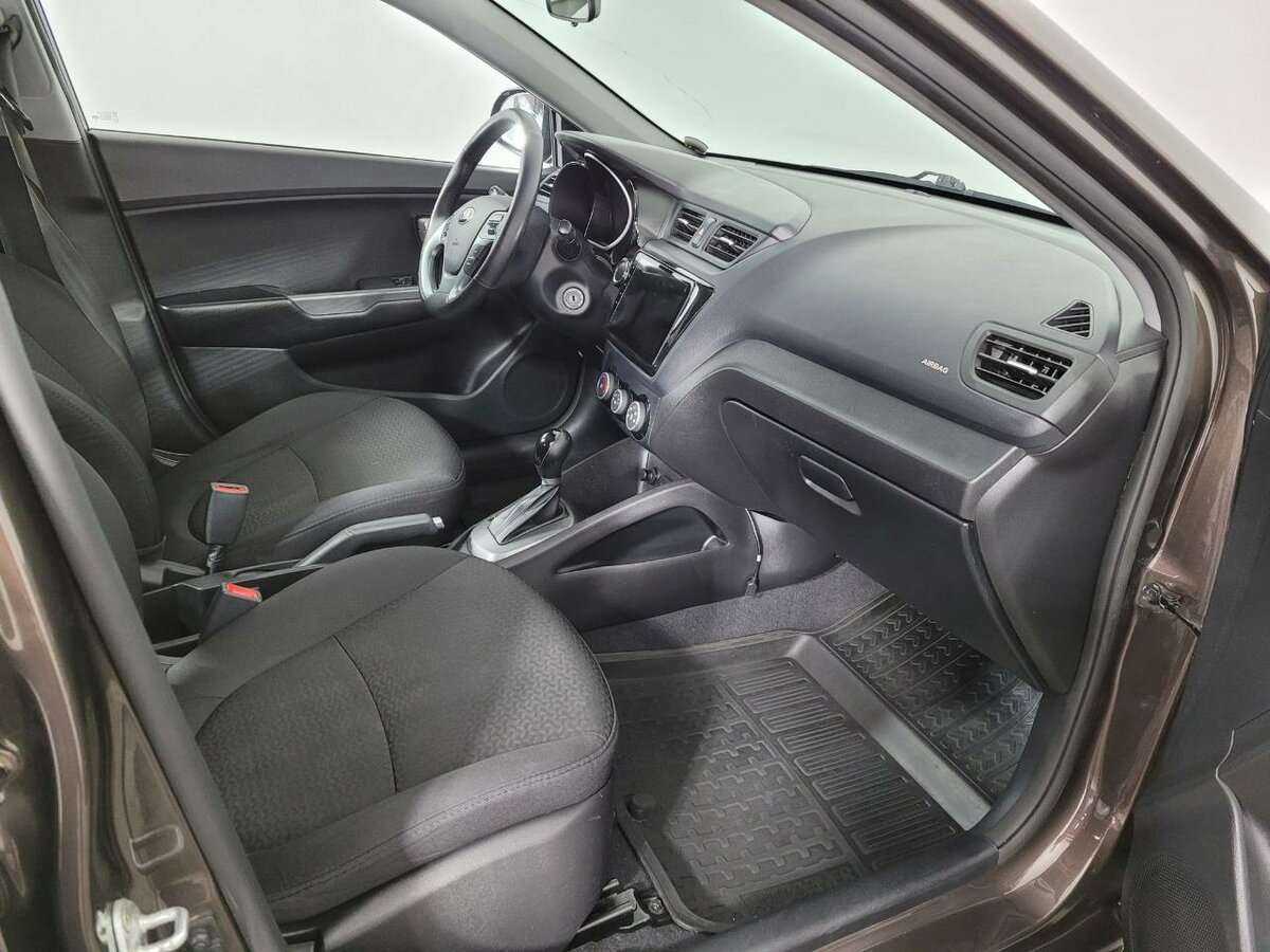 Купить Kia Rio с пробегом. Фото: #13
