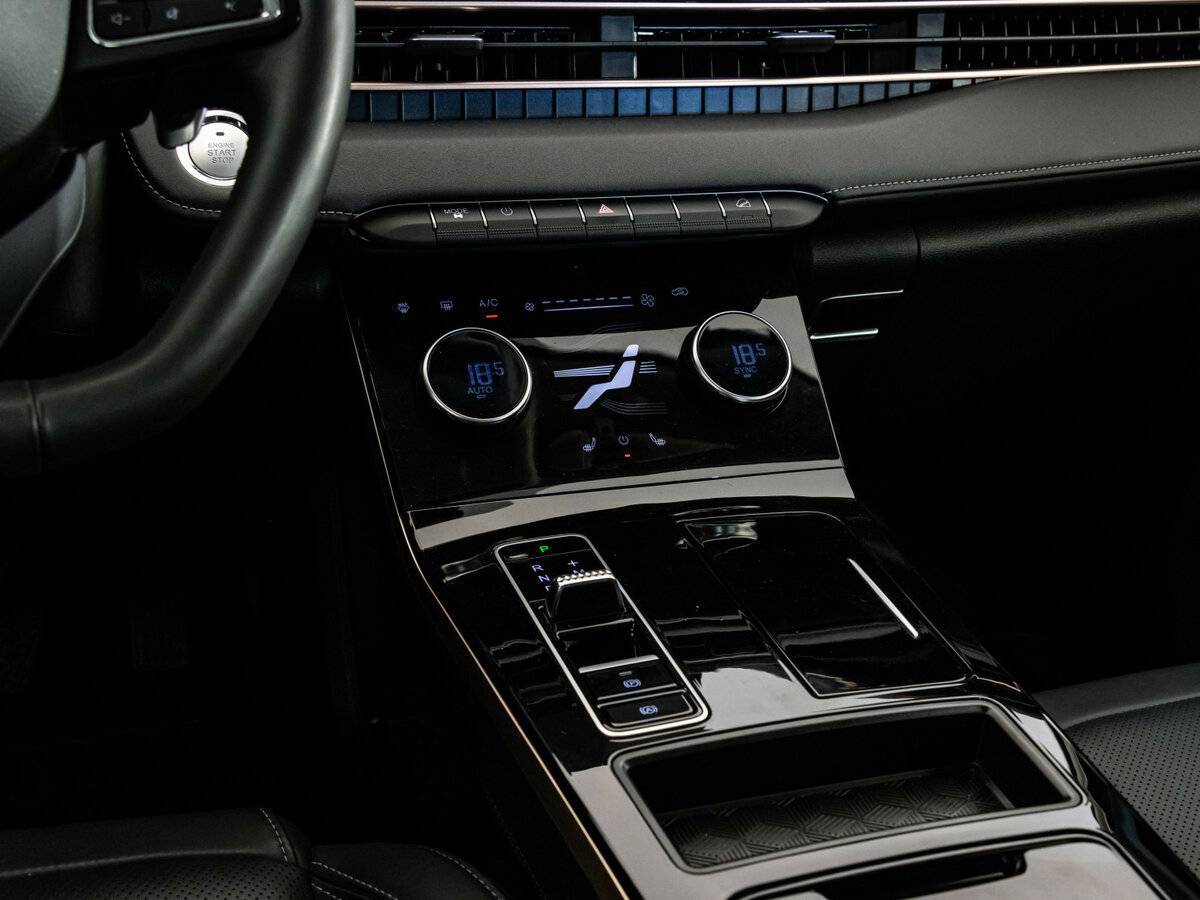 Купить EXEED LX с пробегом. Фото: #11