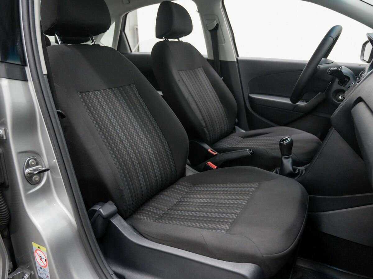 Купить Volkswagen Polo с пробегом. Фото: #7
