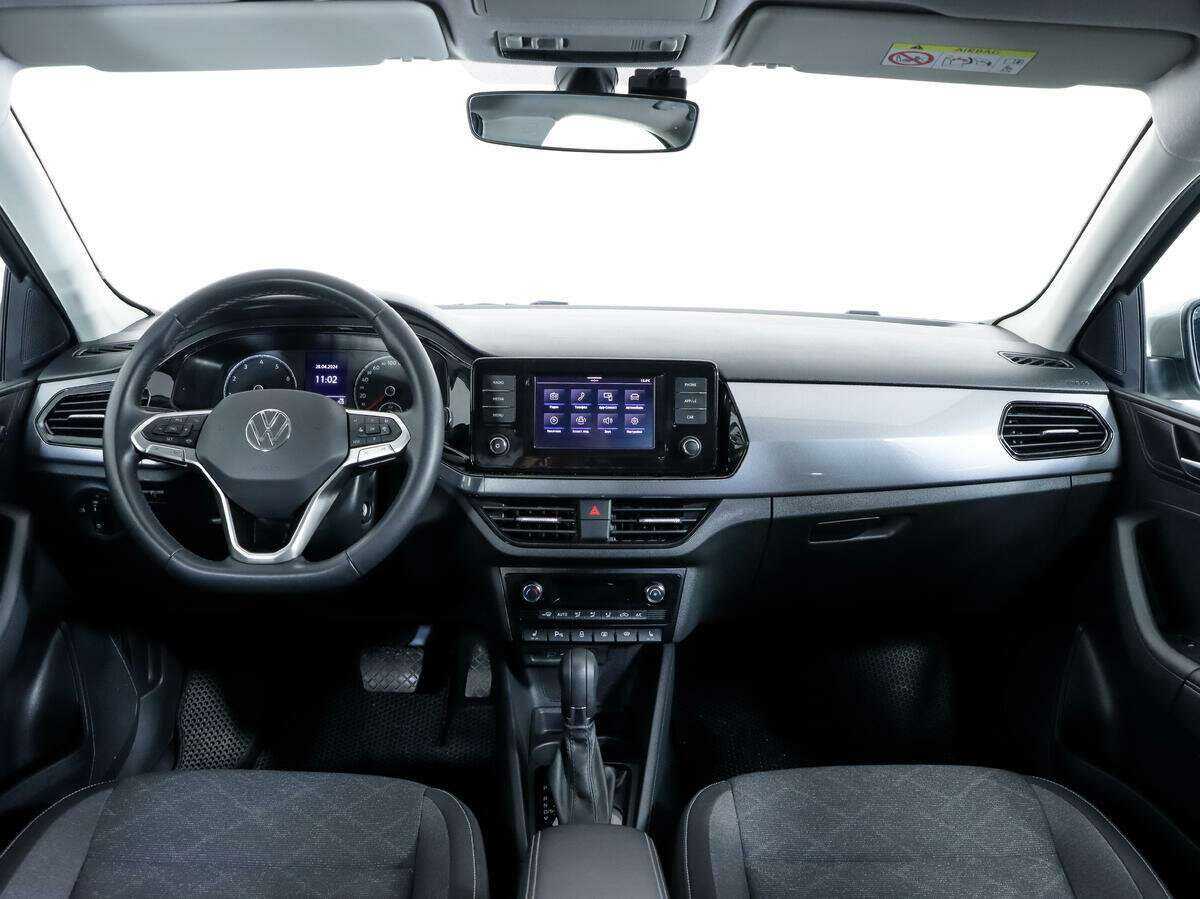 Купить Volkswagen Polo с пробегом. Фото: #9