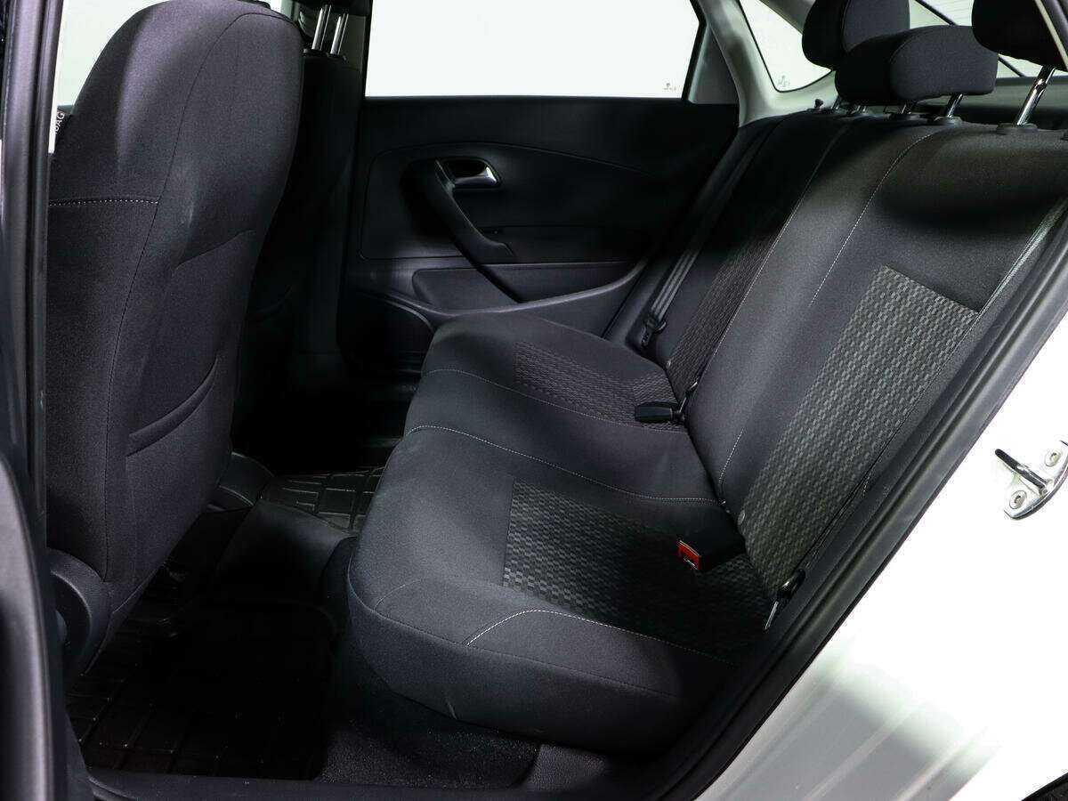 Купить Volkswagen Polo с пробегом. Фото: #8