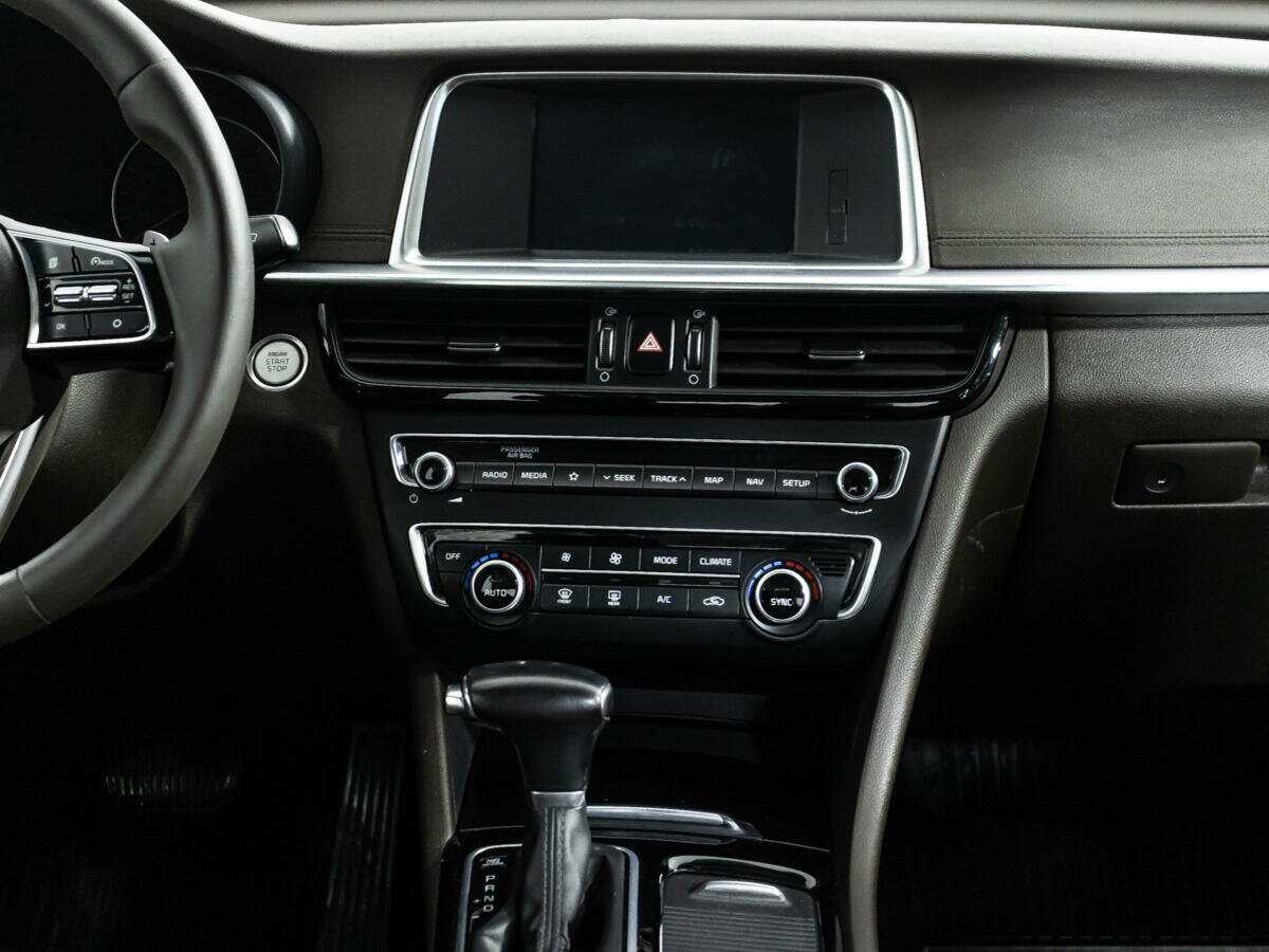 Купить Kia Optima с пробегом. Фото: #13
