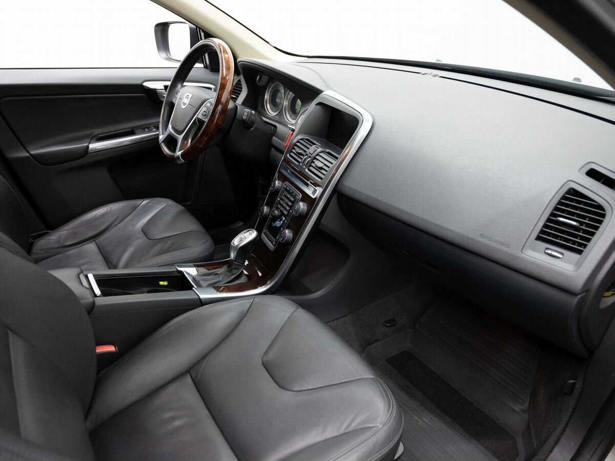 Купить Volvo XC60 с пробегом. Фото: #10