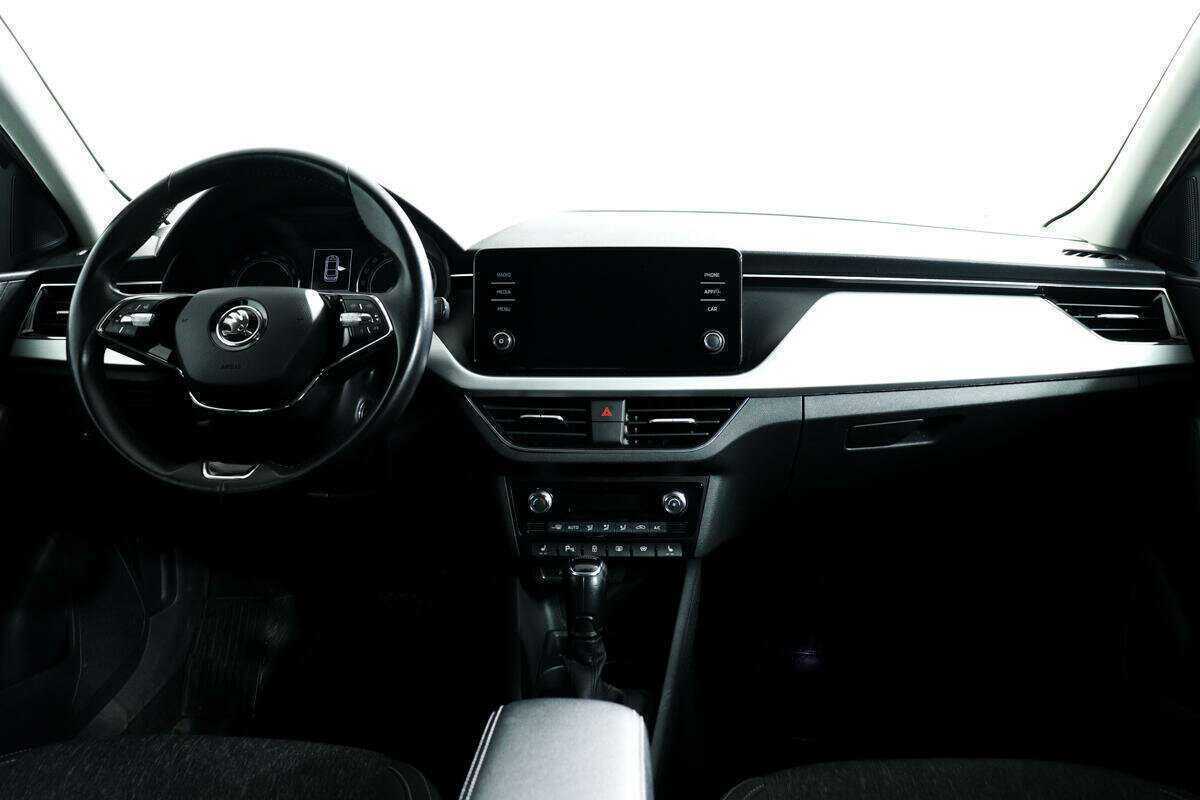 Купить Skoda Rapid с пробегом. Фото: #9