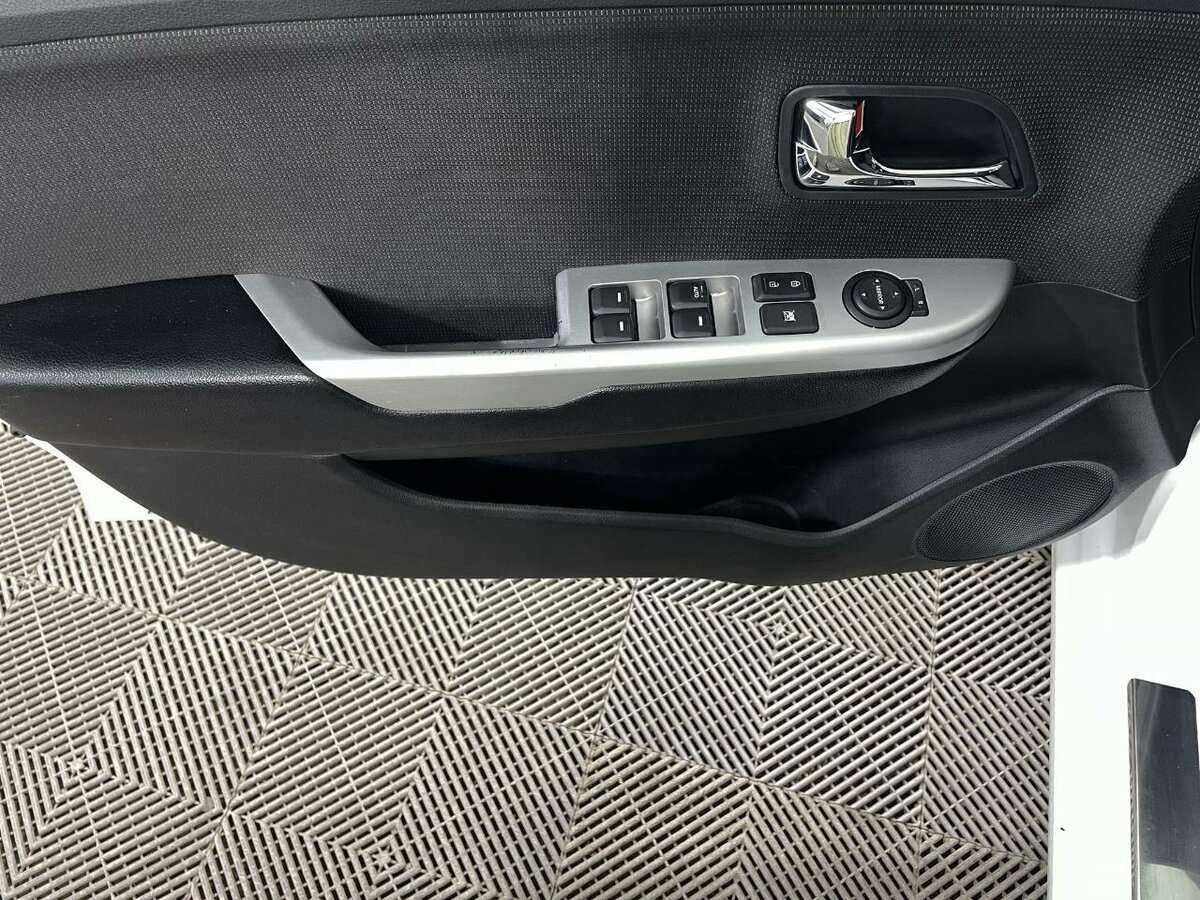 Купить Kia Rio с пробегом. Фото: #7