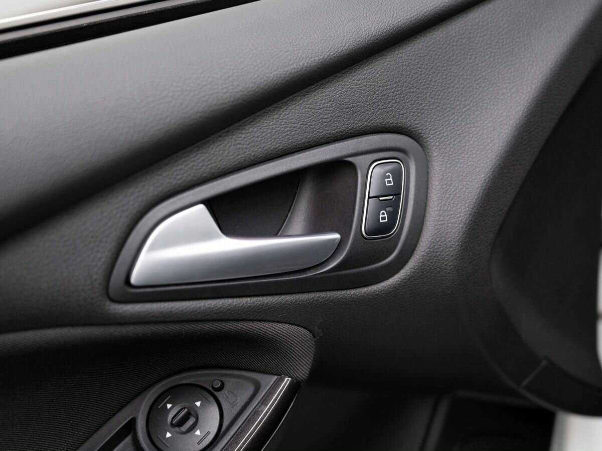 Купить Ford Focus с пробегом. Фото: #14