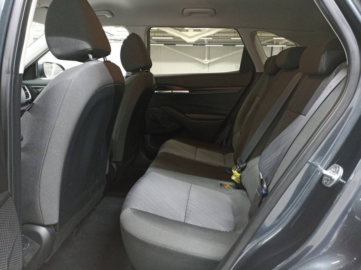 Купить Kia Seltos с пробегом. Фото: #11