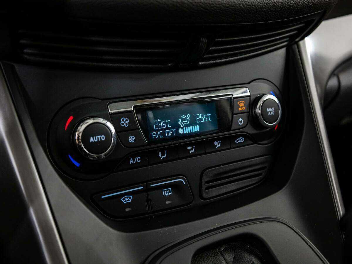 Купить Ford Kuga с пробегом. Фото: #13