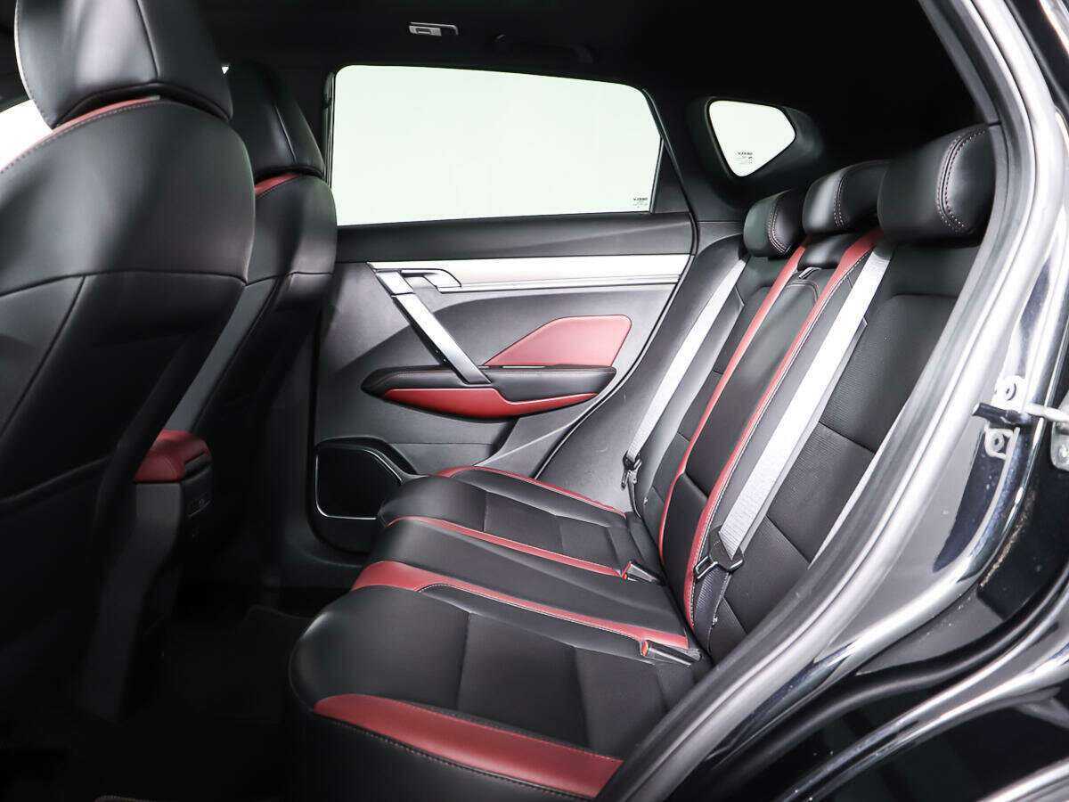 Купить Geely Coolray с пробегом. Фото: #9