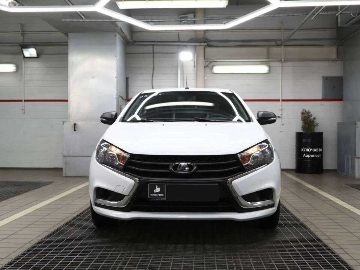 Купить Lada (ВАЗ) Vesta с пробегом. Фото: #1