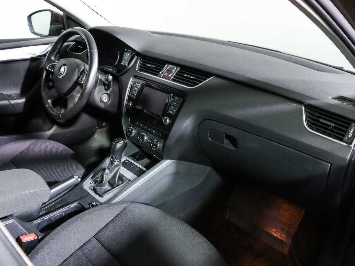 Купить Skoda Octavia с пробегом. Фото: #8