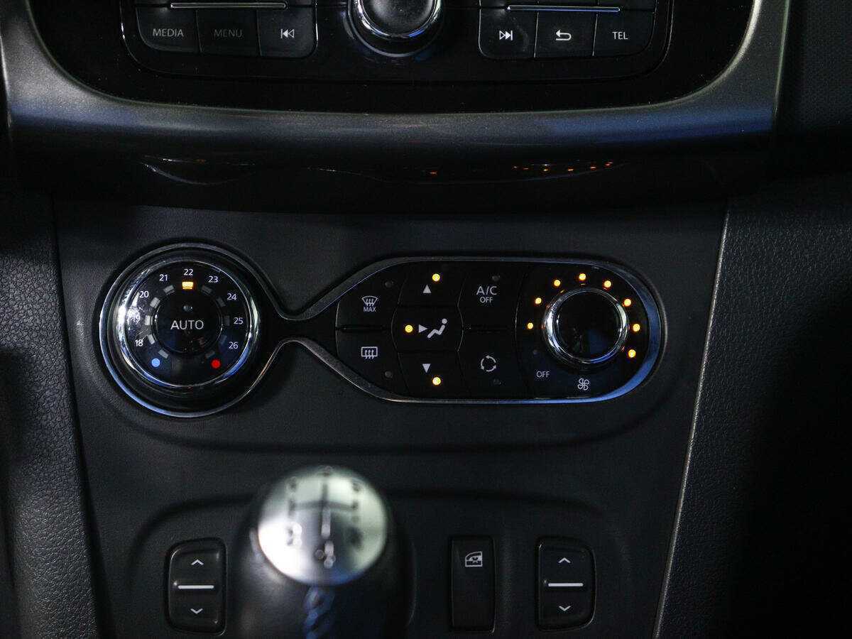 Купить Renault Sandero с пробегом. Фото: #13