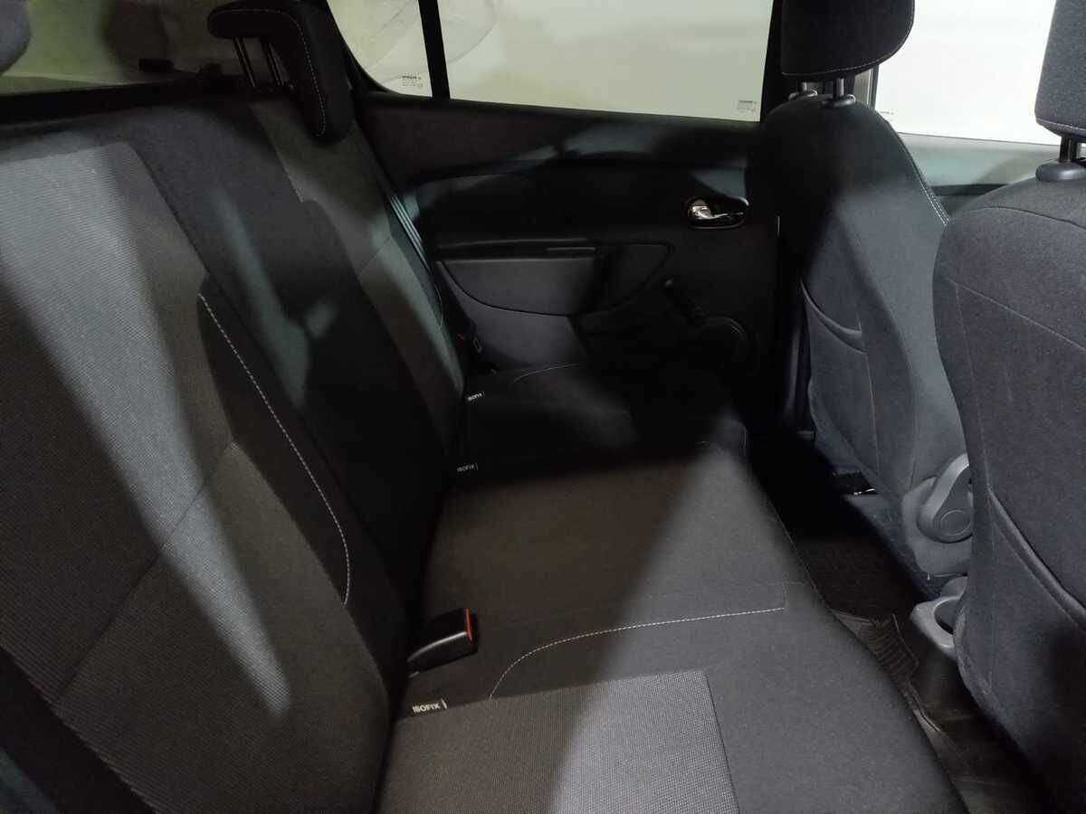 Купить Renault Sandero с пробегом. Фото: #9