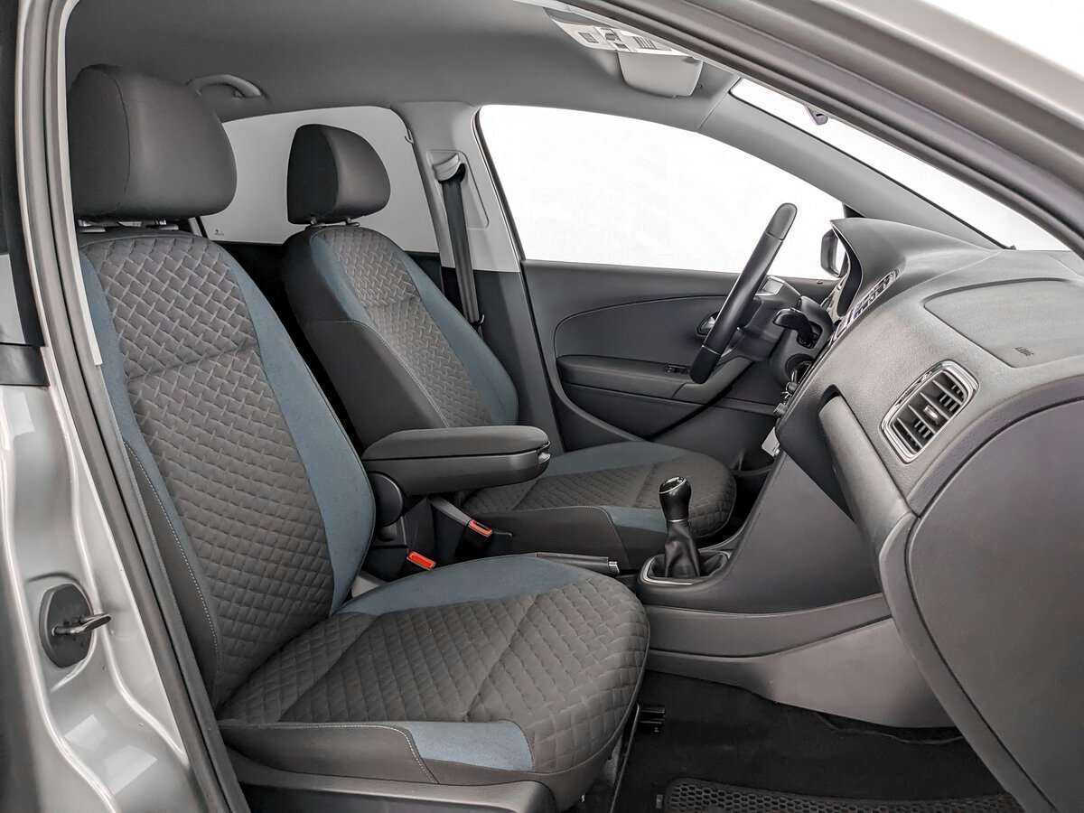 Купить Volkswagen Polo с пробегом. Фото: #21