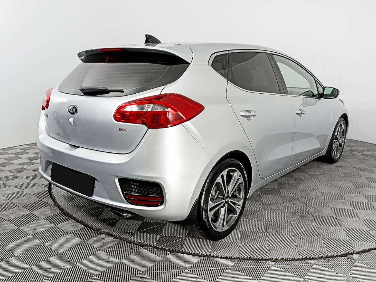 Купить Kia Ceed с пробегом. Фото: #4
