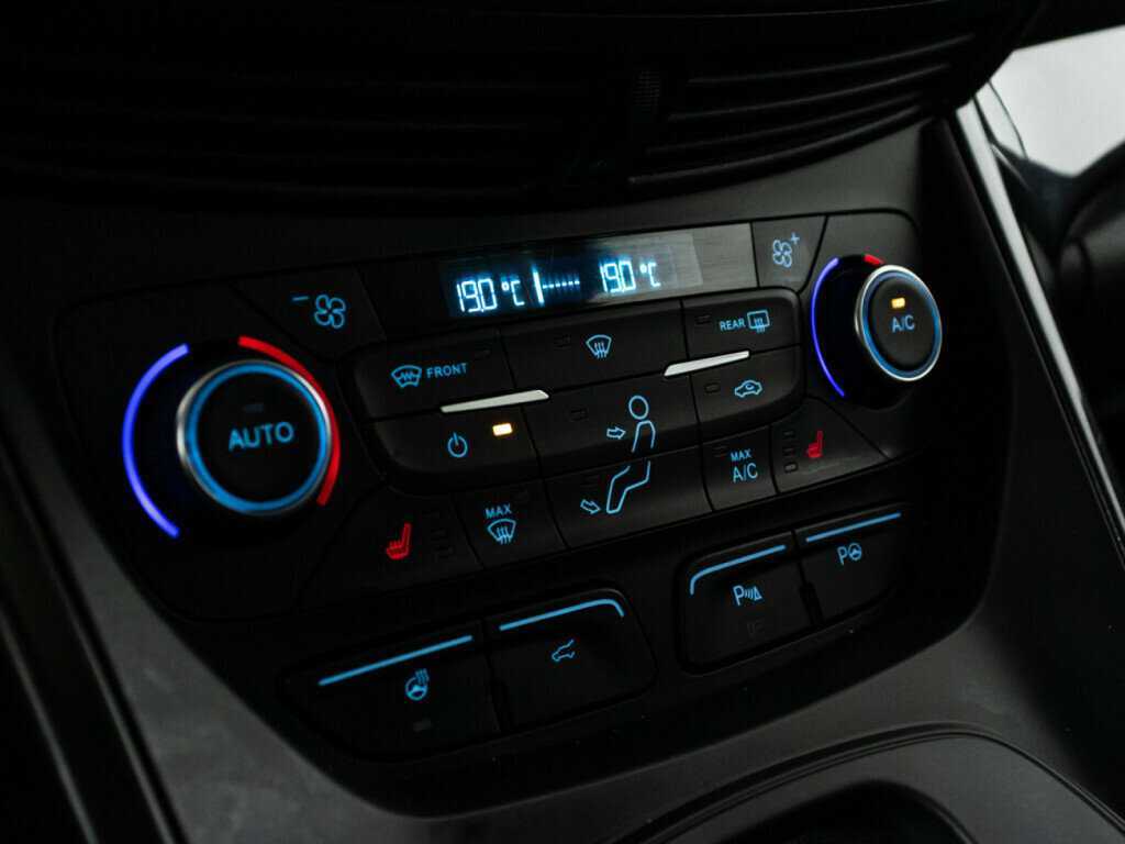 Купить Ford Kuga с пробегом. Фото: #14