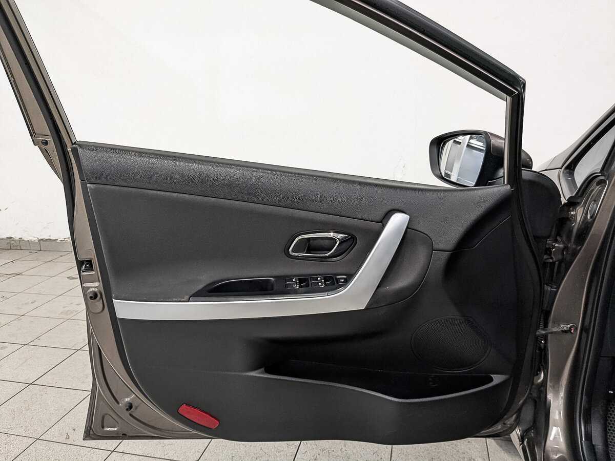 Купить Kia Ceed с пробегом. Фото: #18
