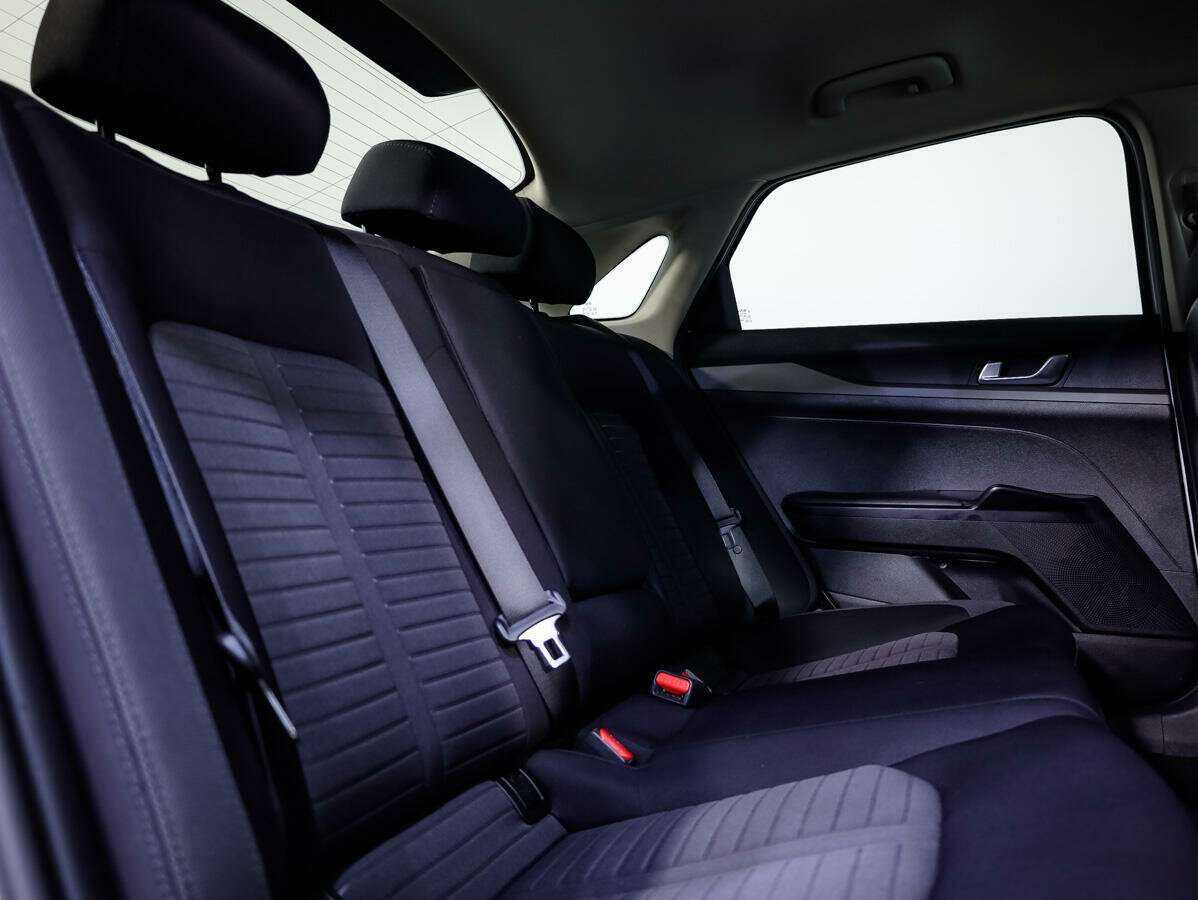 Купить Kia K5 с пробегом. Фото: #10
