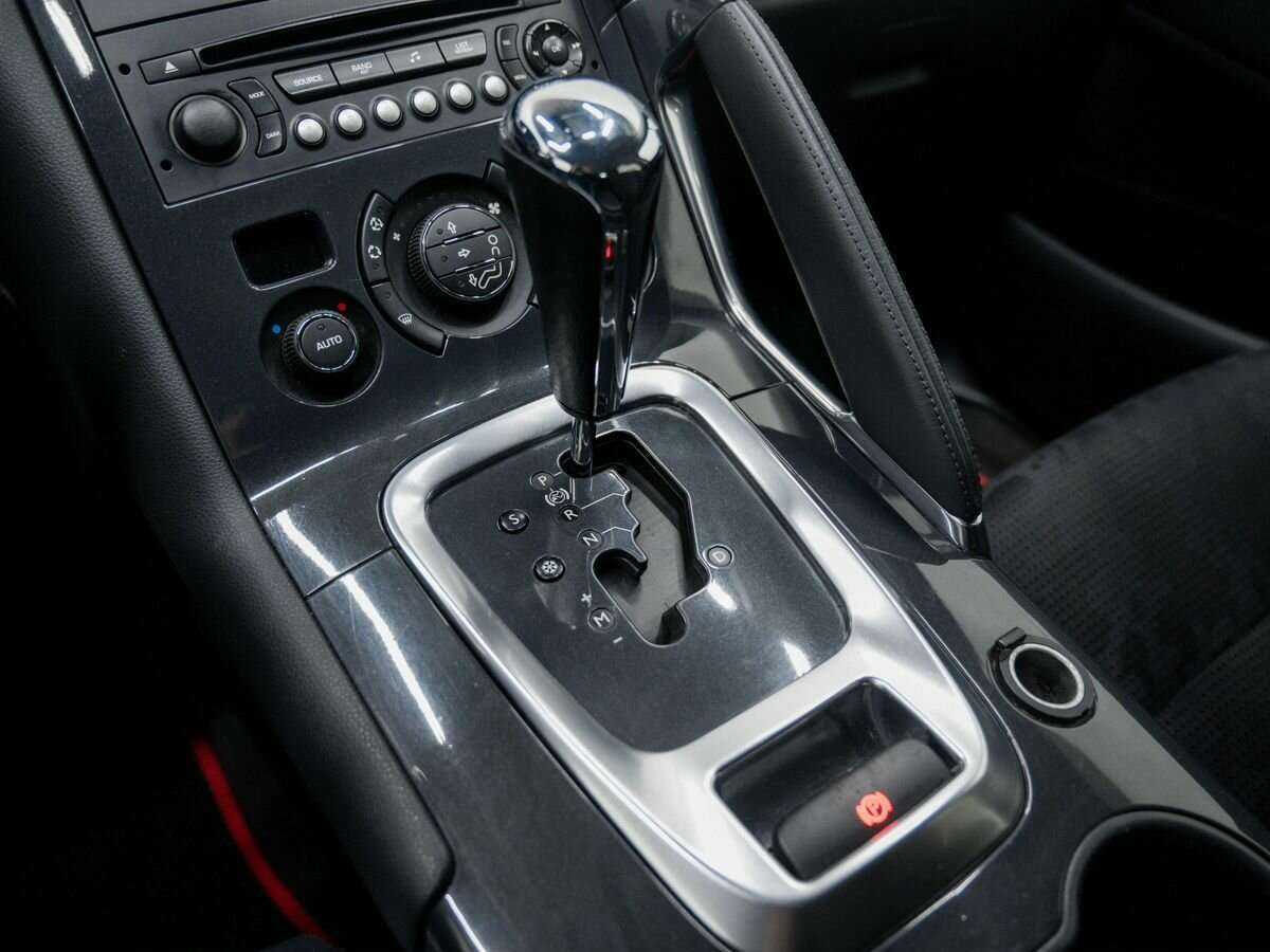 Купить Peugeot 3008 с пробегом. Фото: #17