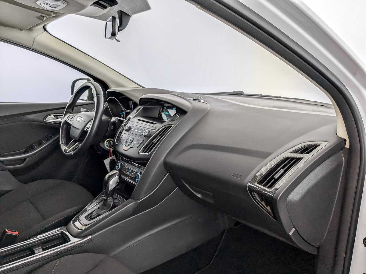 Купить Ford Focus с пробегом. Фото: #10