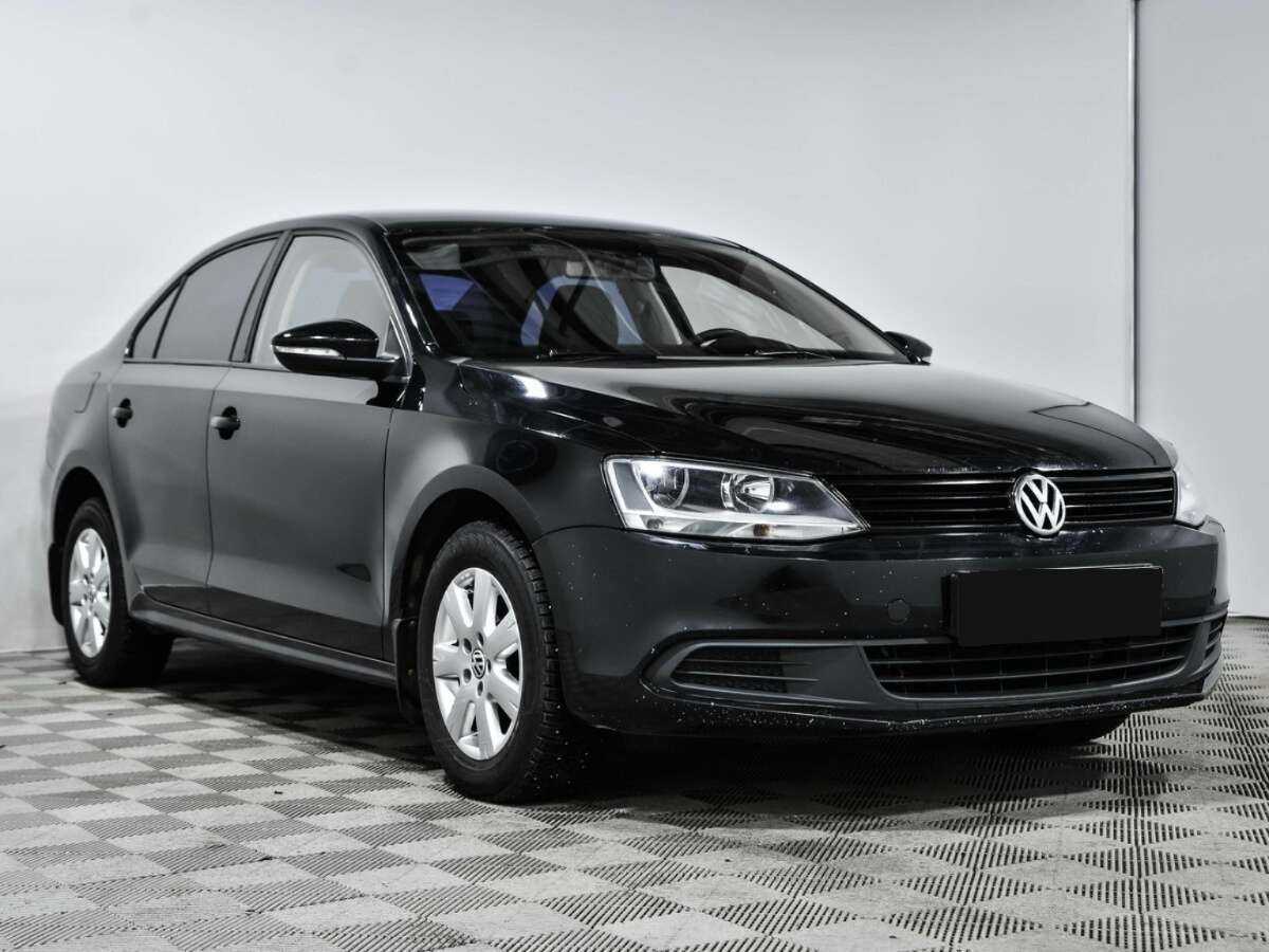 Купить Volkswagen Jetta с пробегом. Фото: #2