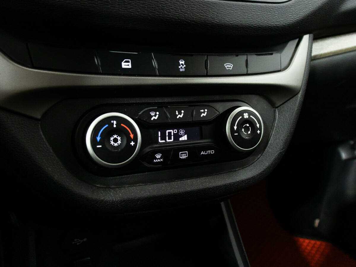 Купить Lada (ВАЗ) Vesta с пробегом. Фото: #14