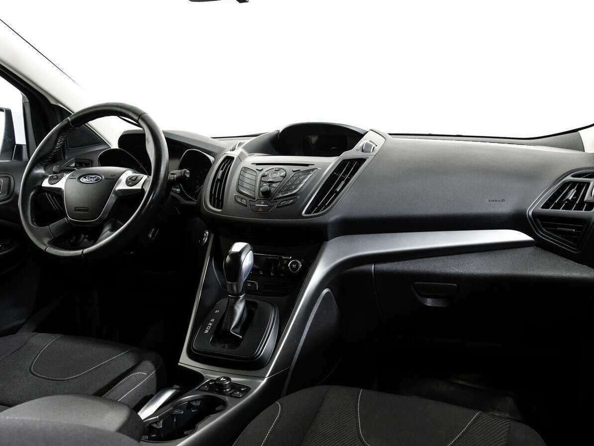 Купить Ford Kuga с пробегом. Фото: #7