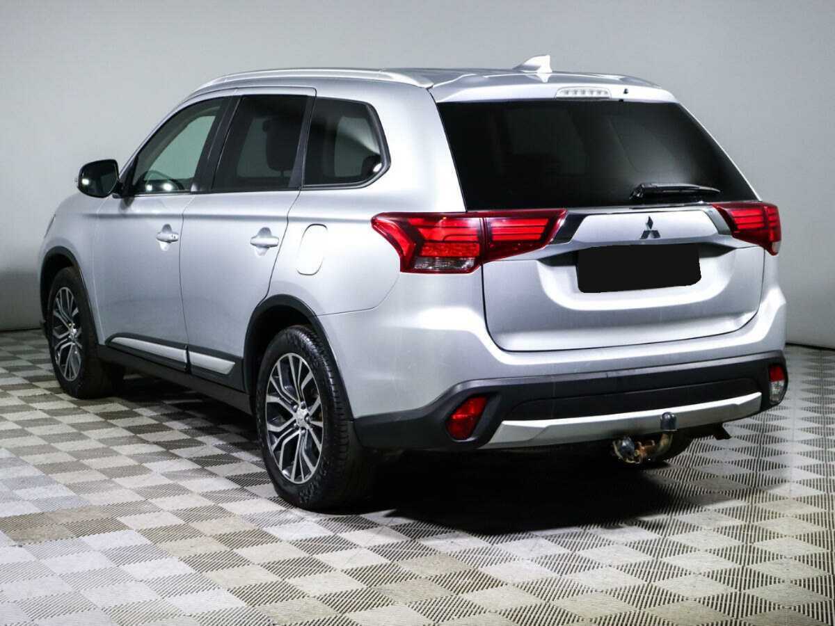 Купить Mitsubishi Outlander с пробегом. Фото: #5