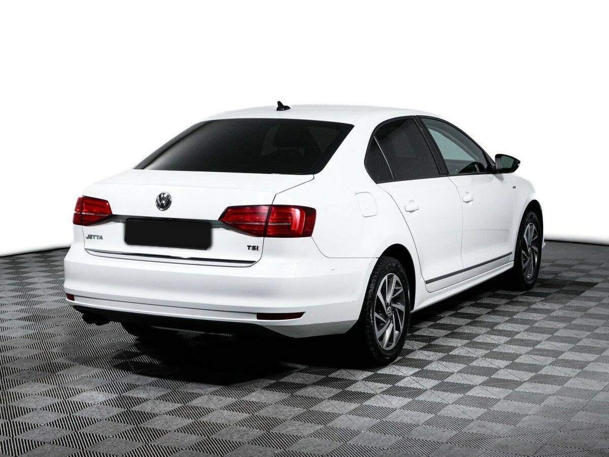 Купить Volkswagen Jetta с пробегом. Фото: #4