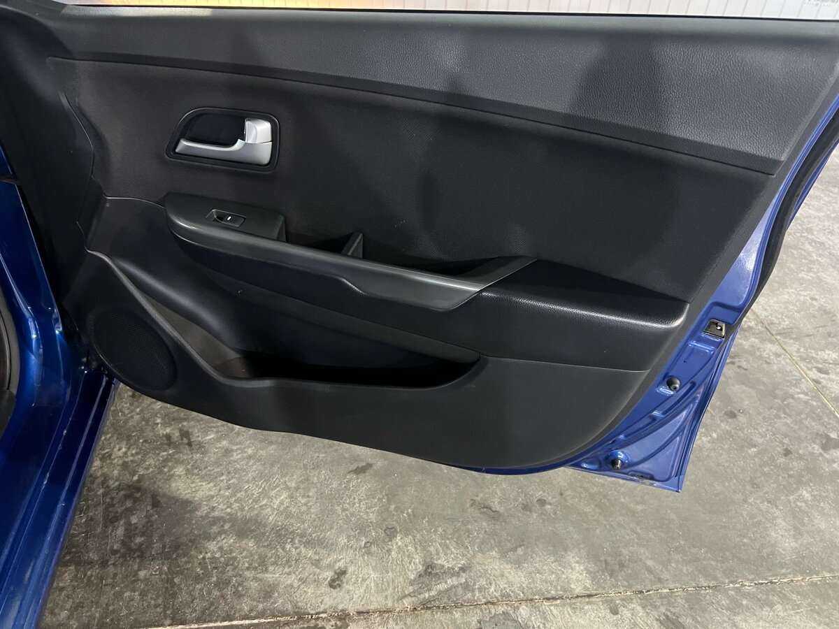 Купить Kia Rio с пробегом. Фото: #16