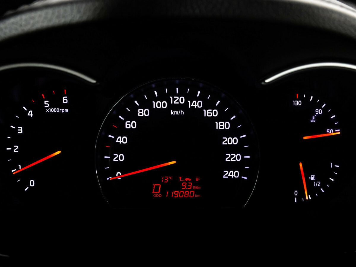 Купить Kia Sorento с пробегом. Фото: #14