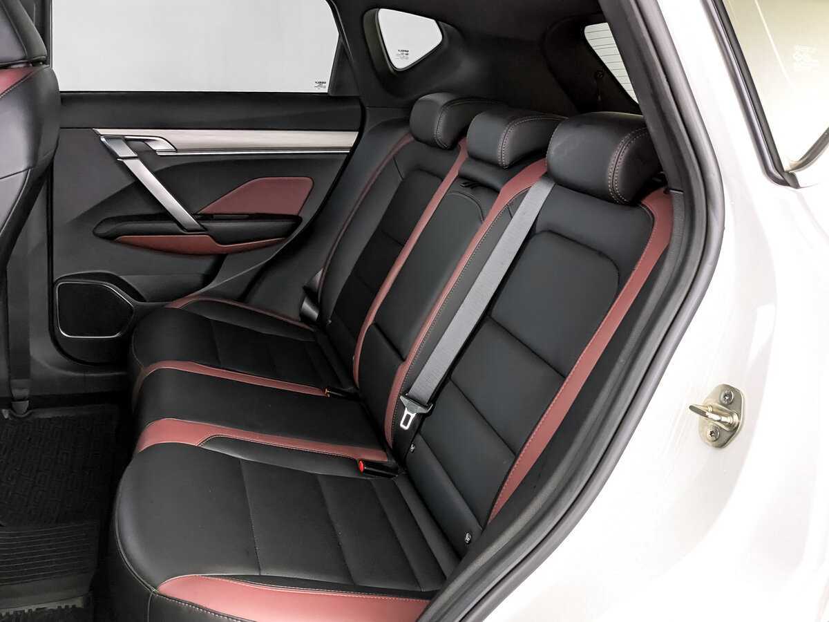 Купить Geely Coolray с пробегом. Фото: #11