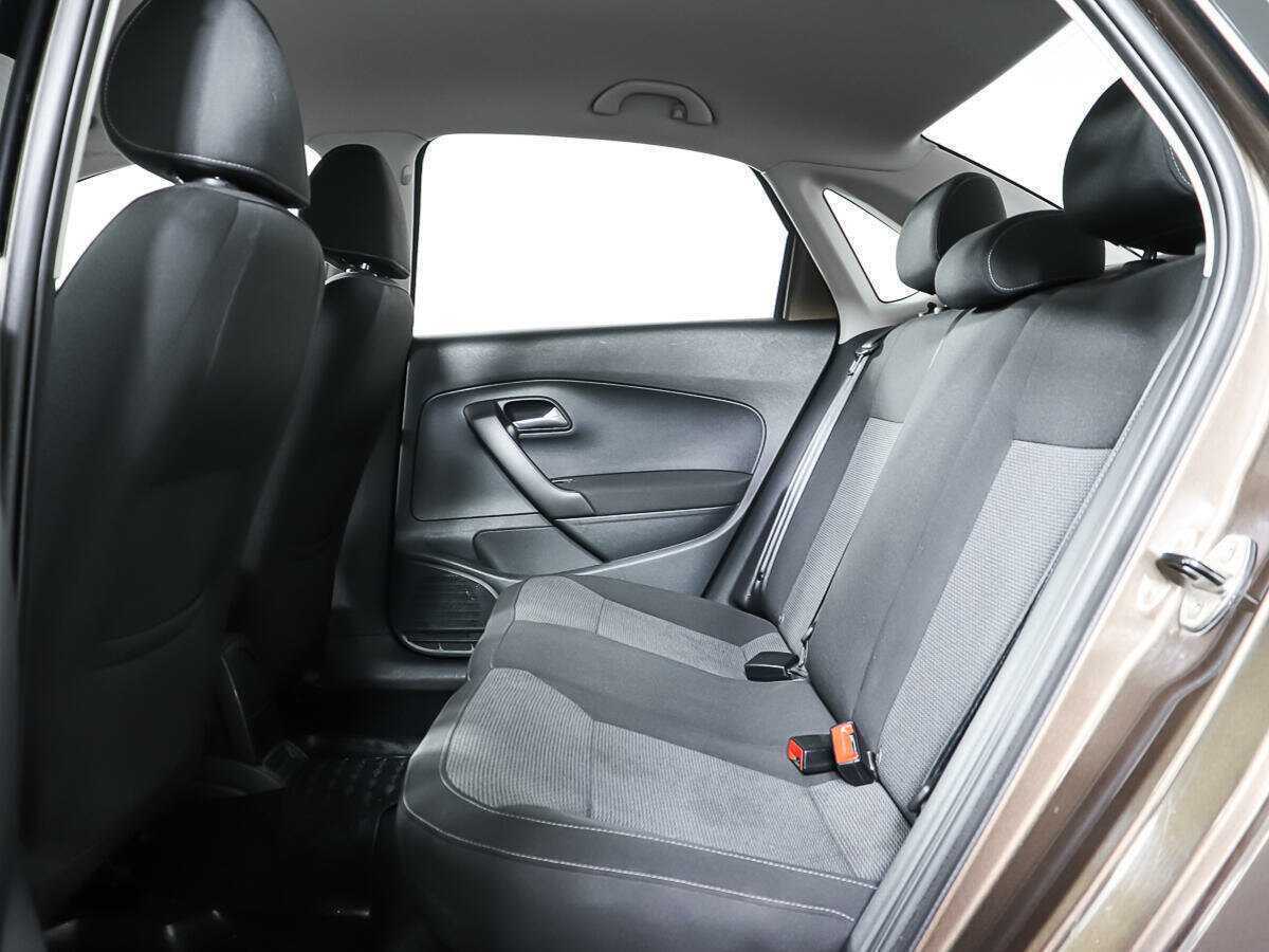 Купить Volkswagen Polo с пробегом. Фото: #9