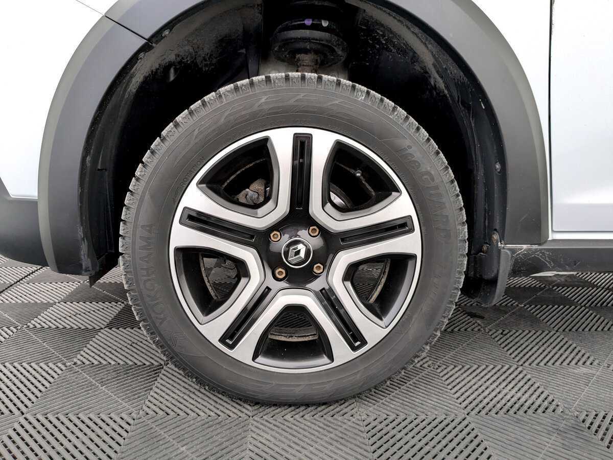 Купить Renault Sandero с пробегом. Фото: #17